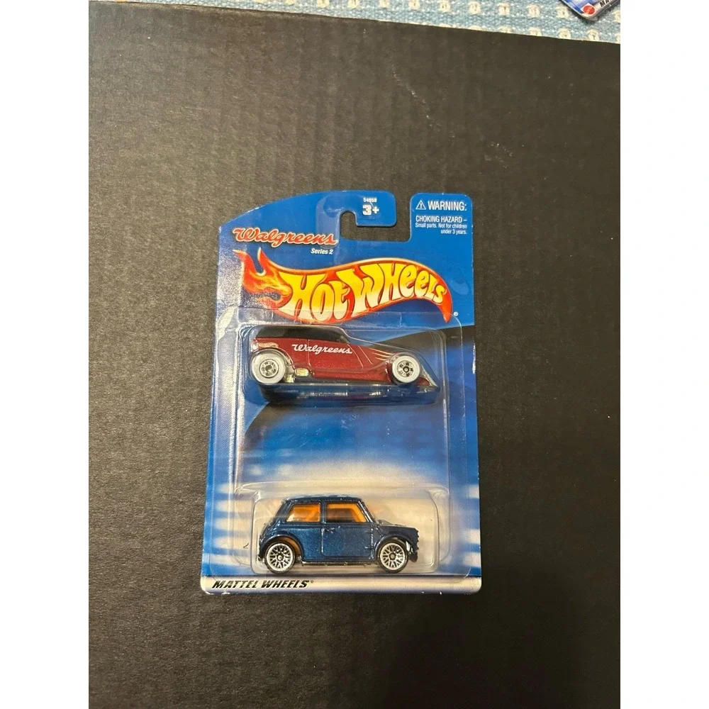 Hot Wheels Limited Ed 2000 Walgreens Series 2 Pack Phaeton & Blue Mini Cooper